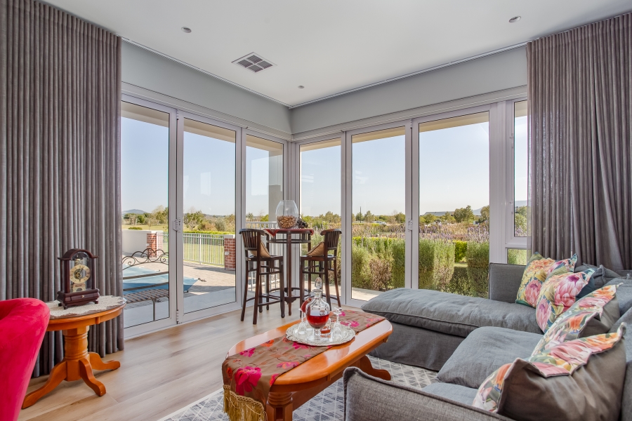 5 Bedroom Property for Sale in Val De Vie Estate Western Cape